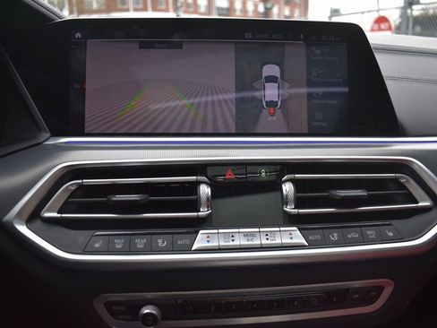 Used 2021 BMW X6 sDrive40i w/ M Sport Package image 18