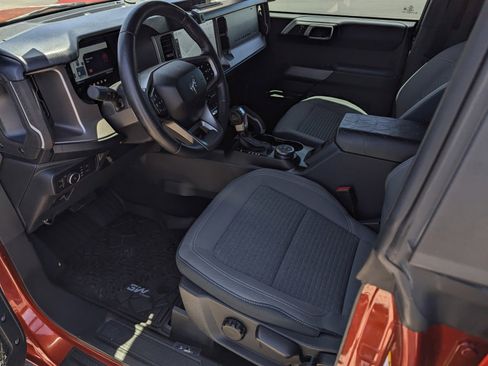 Certified 2022 Ford Bronco Outer Banks AWD/4WD image 9