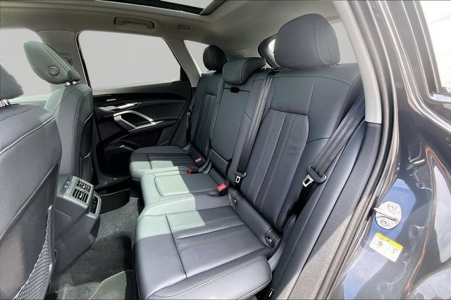 New 2026 Audi Q5 Premium AWD/4WD image 28