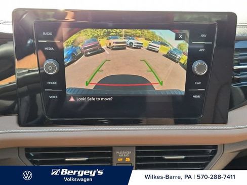 Certified 2025 Volkswagen Jetta SEL FWD image 19