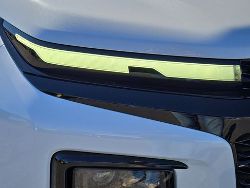 New 2026 Chevrolet Traverse RS image 18