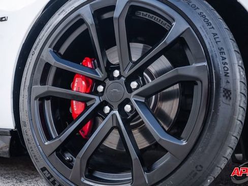 Used 2014 Chevrolet Camaro SS w/ SS Performance Package image 3