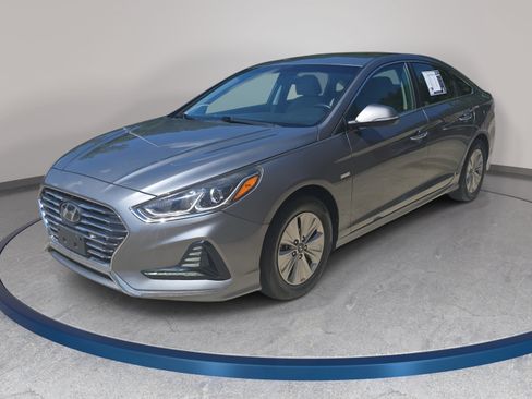 Used 2018 Hyundai Sonata SE FWD image 1