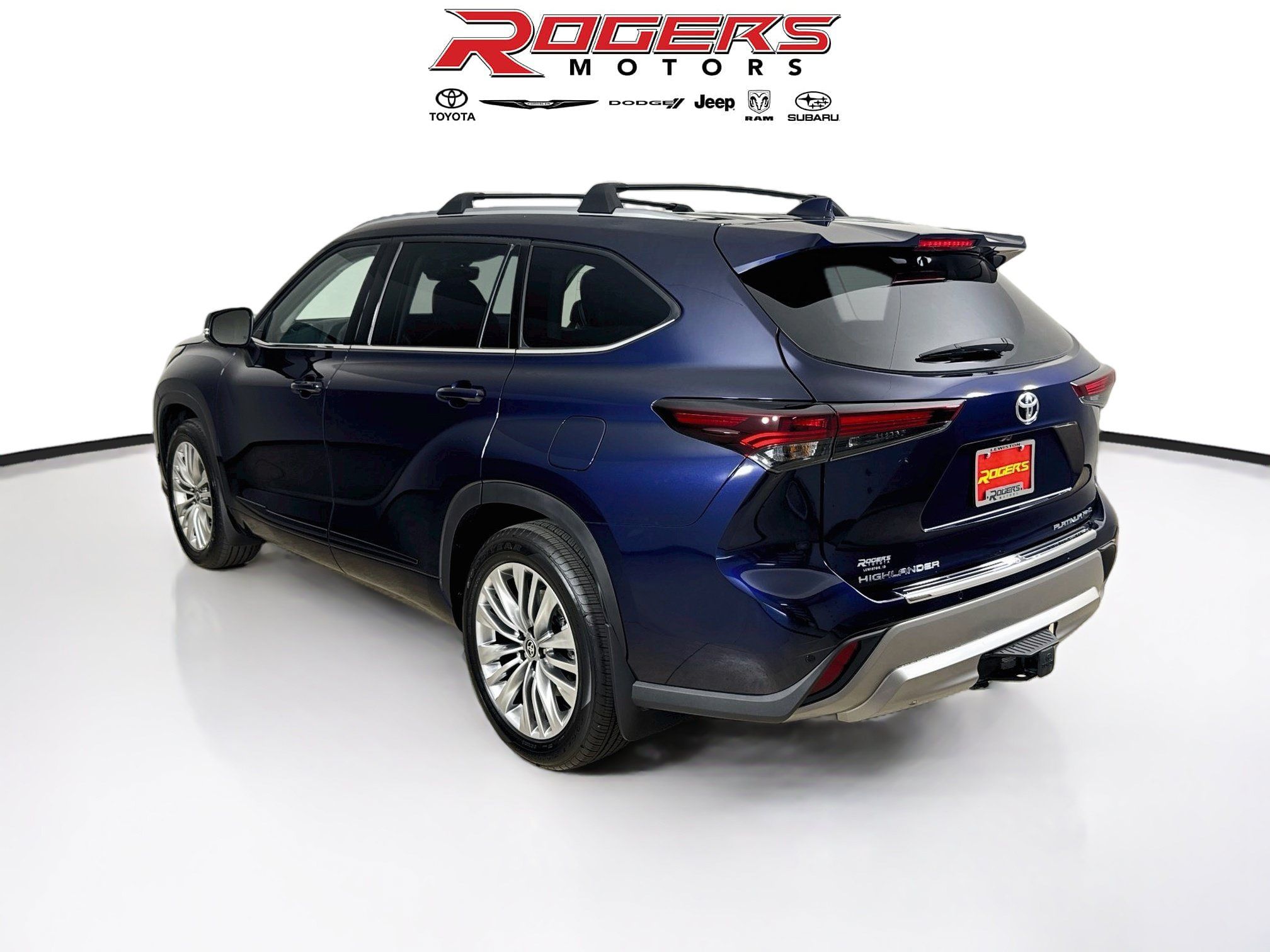 Used 2025 Toyota Highlander Platinum AWD/4WD image 6