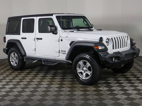 Used 2020 Jeep Wrangler Unlimited Sport S AWD/4WD image 45