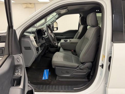 Used 2025 Ford F250 XLT image 17