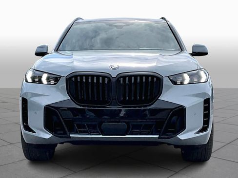 New 2026 BMW X5 xDrive50e w/ Executive Package image 3