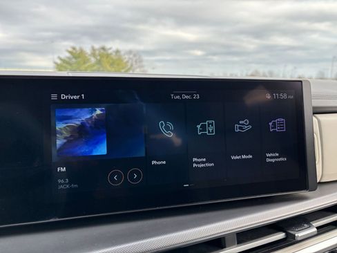 Used 2025 Hyundai Santa Fe SEL image 23