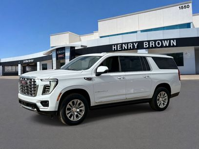 New 2026 GMC Yukon XL Denali w/ Sun & Power Step Package