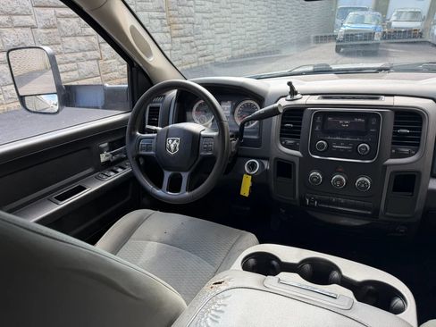 Used 2018 RAM 2500 Tradesman w/ Popular Equipment Group RWD image 8