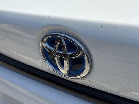 Certified 2021 Toyota Corolla LE FWD image 4
