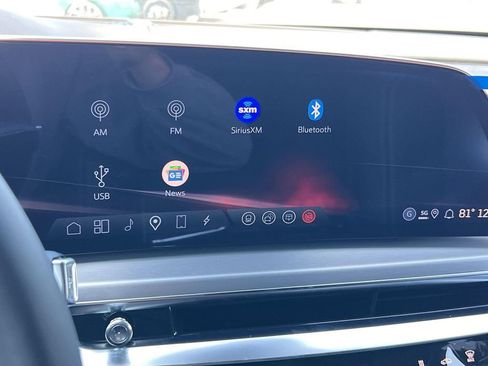 New 2026 Cadillac Lyriq V w/ Exterior Carbon Fiber Package AWD/4WD image 18