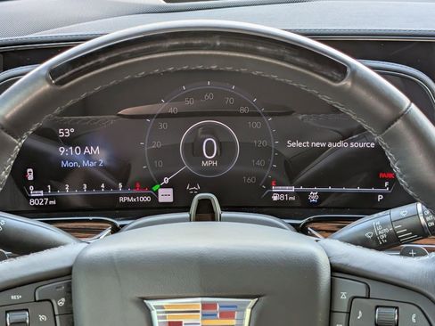 Used 2024 Cadillac Escalade Premium Luxury w/ Performance Package AWD/4WD image 28