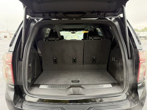 Used 2023 Chevrolet Tahoe High Country image 9