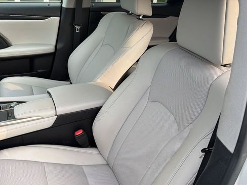 Used 2021 Lexus RX 350 FWD w/ Accessory Package image 28