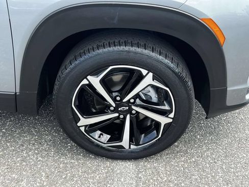 Used 2023 Chevrolet TrailBlazer RS w/ Convenience Package AWD/4WD image 8