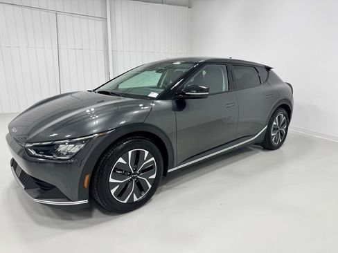 Used 2024 Kia EV6 Light image 6