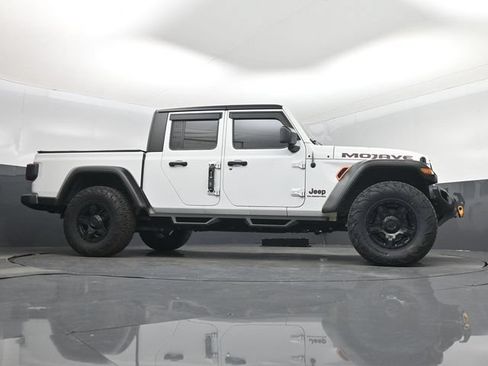 Used 2021 Jeep Gladiator Mojave AWD/4WD image 16