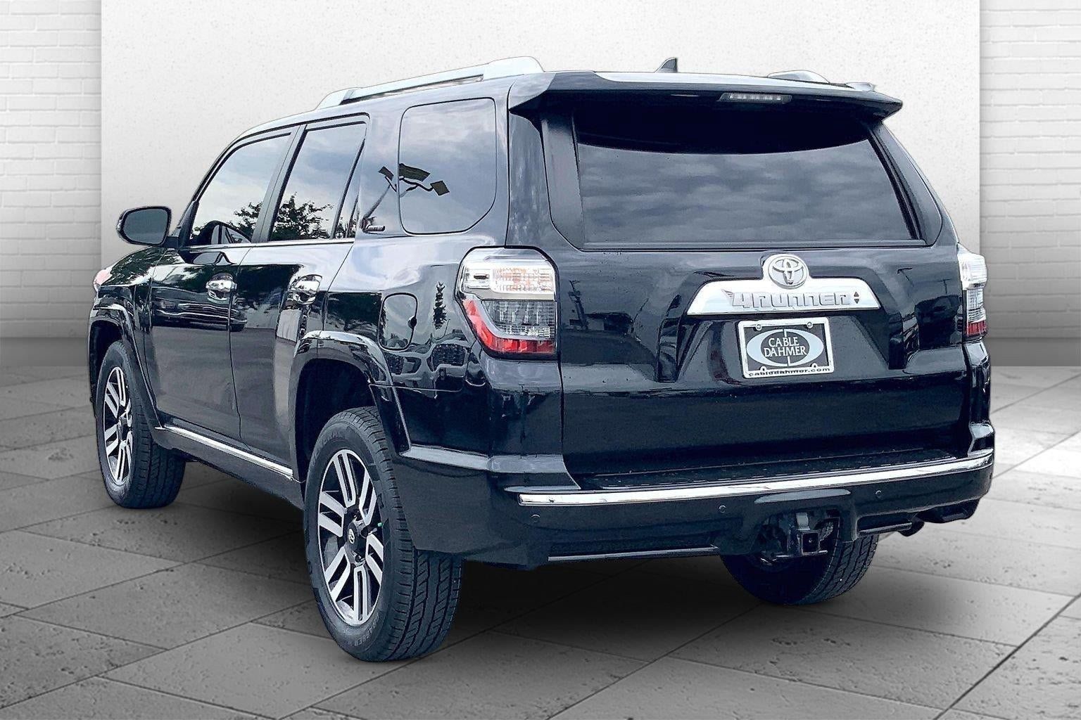 Used 2024 Toyota 4Runner Limited AWD/4WD image 10