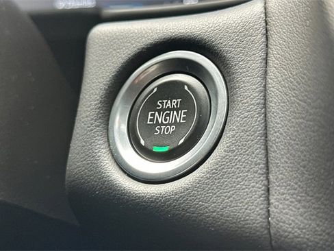 Used 2022 Chevrolet Tahoe Z71 w/ Z71 Off-Road Package image 36