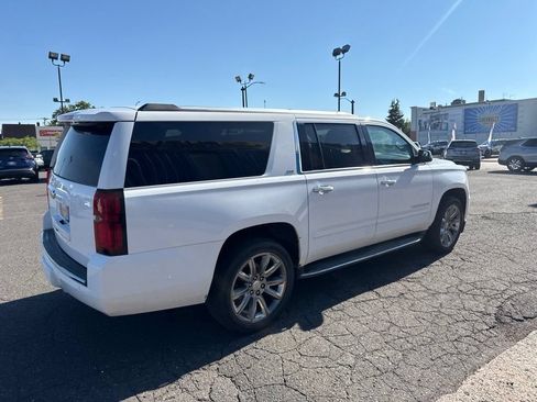 Used 2015 Chevrolet Suburban LTZ AWD/4WD image 10
