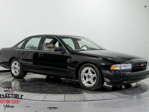 Used 1996 Chevrolet Impala SS RWD image 25