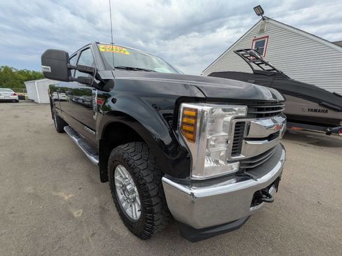 Used 2019 Ford F250 XLT w/ Snow Plow Prep Package AWD/4WD image 6