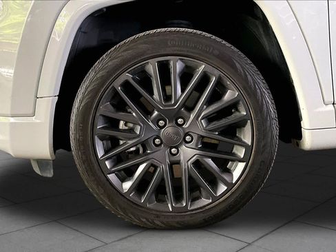 Used 2023 Jeep Compass High Altitude AWD/4WD image 10
