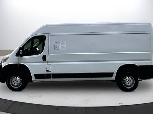 Used 2024 RAM ProMaster 2500 w/ Convenience Group FWD image 6