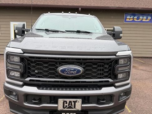 Used 2020 Ford F250 XL w/ STX Appearance Package AWD/4WD image 2