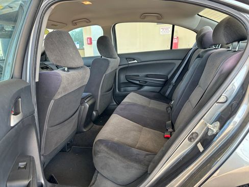 Used 2009 Honda Accord LX-P image 14