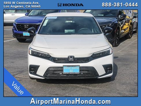 Used 2023 Honda Civic Sport image 4