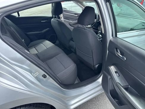 Used 2022 Nissan Altima 2.5 SV image 27