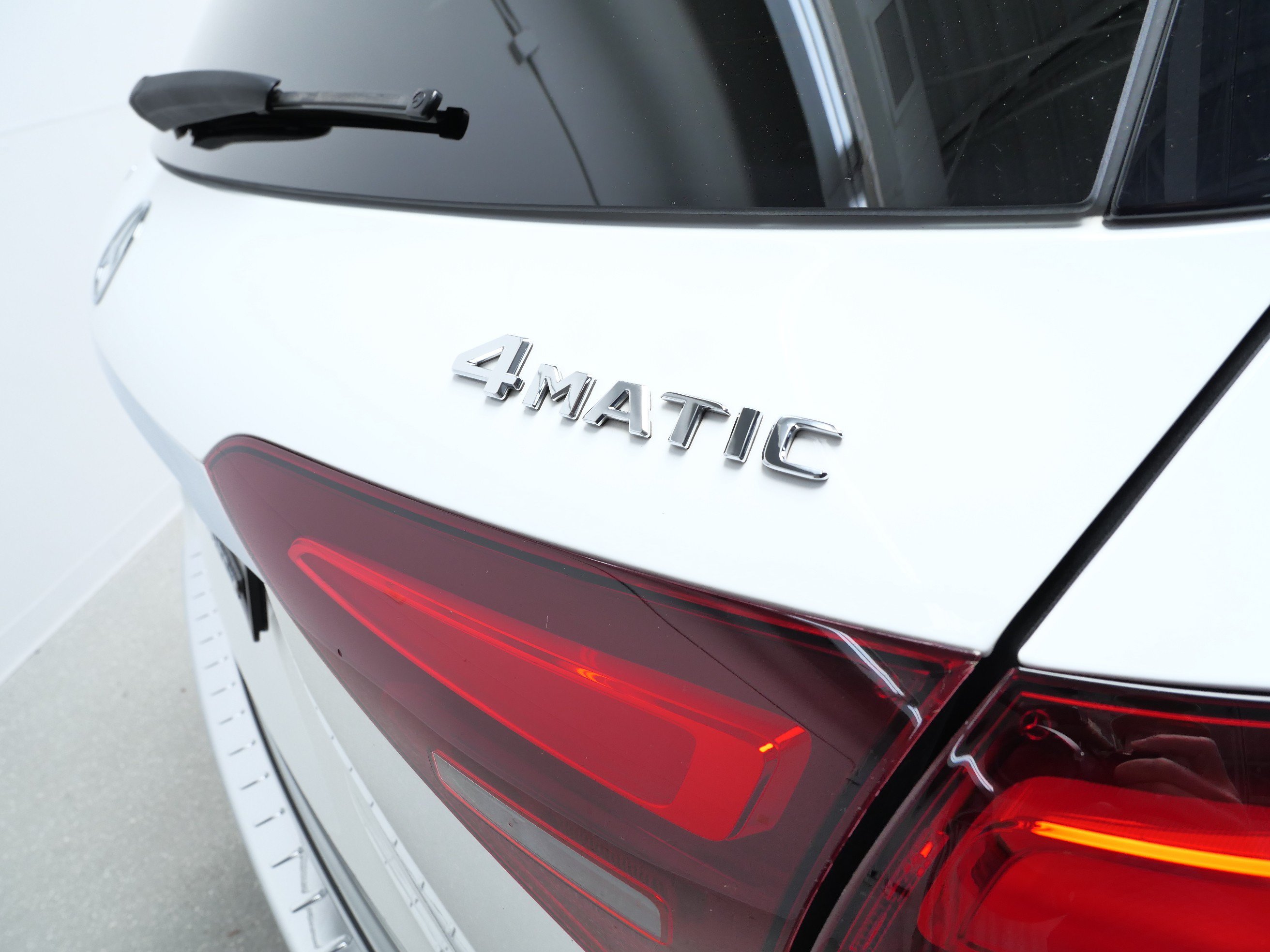 Used 2024 Mercedes-Benz GLE 350 4MATIC image 6