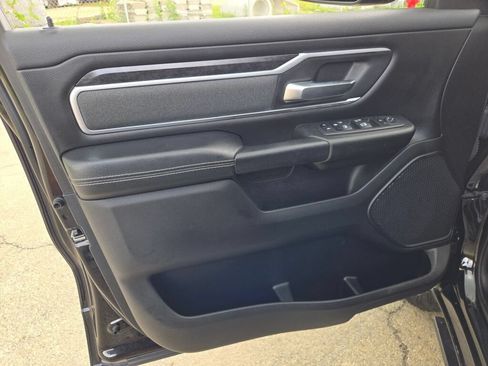Used 2022 RAM 1500 Big Horn AWD/4WD image 18