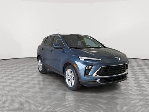 Certified 2025 Buick Encore GX Preferred w/ Comfort Package image 2