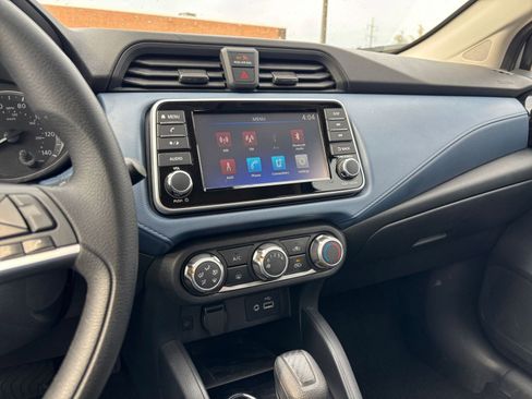 Used 2025 Nissan Versa SV FWD image 17