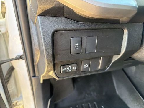 Certified 2021 Toyota Tacoma SR5 image 11