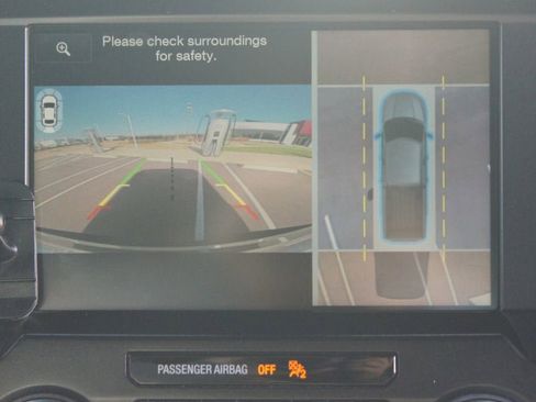 Used 2015 Ford F150 Platinum w/ Equipment Group 701A Luxury image 7