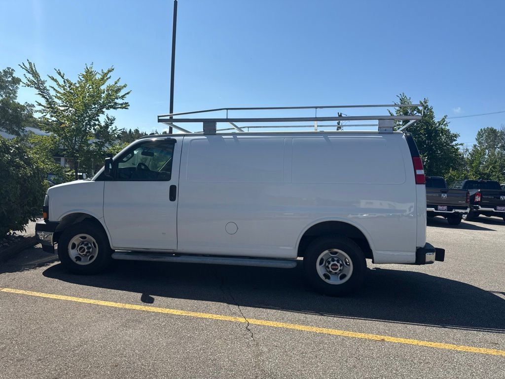 Used 2019 GMC Savana 2500 w/ Driver Convenience Package RWD image 5