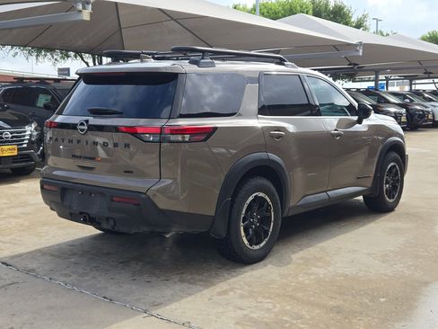 Used 2024 Nissan Pathfinder Rock Creek image 3