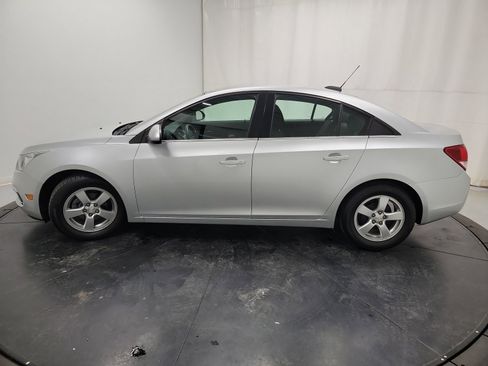 Used 2015 Chevrolet Cruze LT image 4