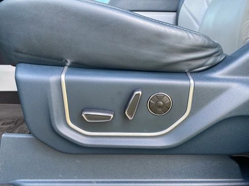 Used 2022 Ford F250 Limited image 11