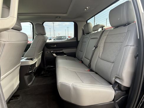 Used 2023 Toyota Tundra Limited image 9