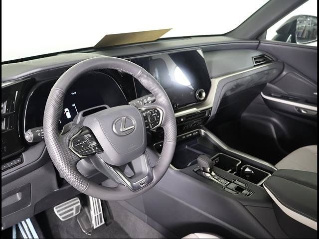 Certified 2026 Lexus TX 500h AWD w/ Technology Package image 6