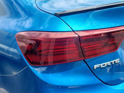 Used 2023 Kia Forte GT w/ GT2 Package FWD image 9