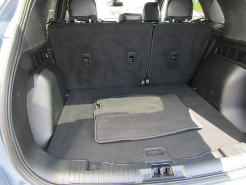 Used 2025 Ford Escape ST-Line Elite w/ Class II Trailer Tow Package AWD/4WD image 14