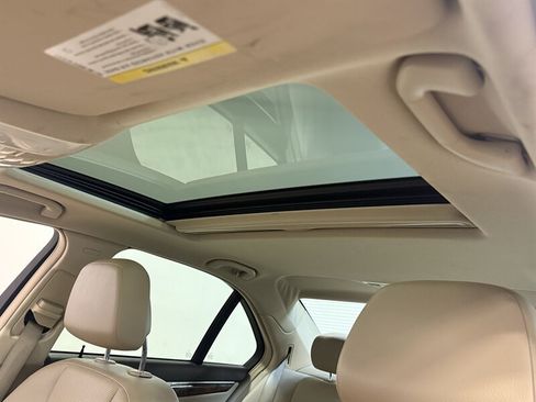 Used 2013 Mercedes-Benz C 250 Sedan image 28
