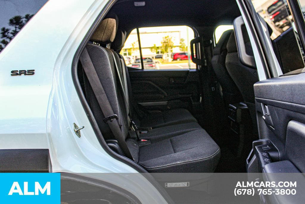 Used 2025 Toyota 4Runner SR5 AWD/4WD image 18