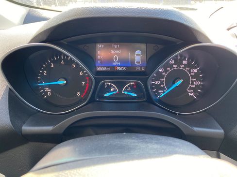 Used 2018 Ford Escape SE w/ SE SYNC Package image 16